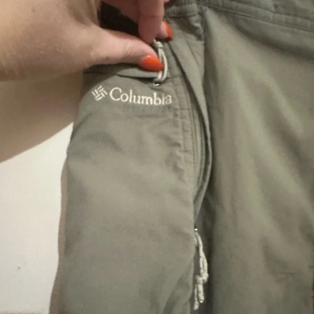 Columbia Titanium XL Dark Gray Outdoor Fishing Hiking Cargo Shorts